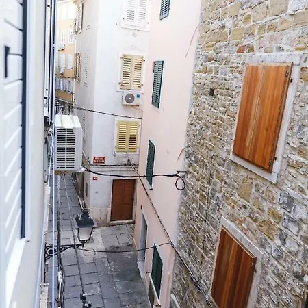 Martin Appartamento Pirano